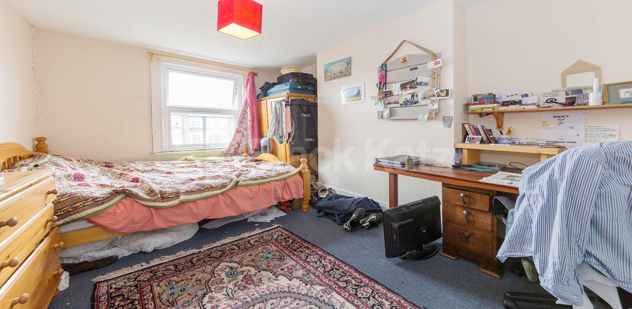 			NEW INSTRUCTION, 4 Bedroom, 1 bath, 1 reception Maisonette			 Shepherds Bush Road, Shepherds Bush/Hammersmith